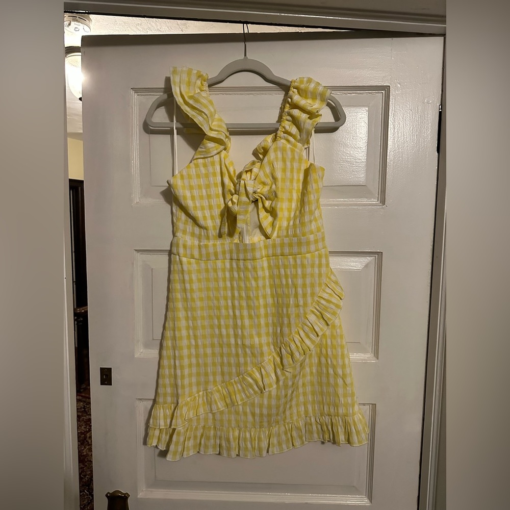 Yellow Ruffle Mini Dress - size M - Picture 3 of 4